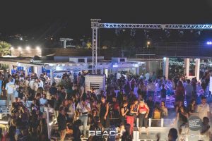 [1]-beachclub-versilia-discoteca-ballare-domenica-sera