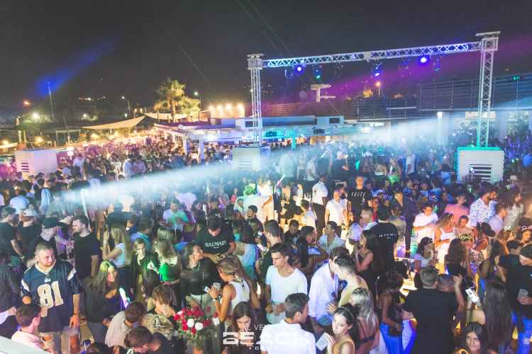 eventi-fortedeimarmi-beachclub-venerdì-hiphop
